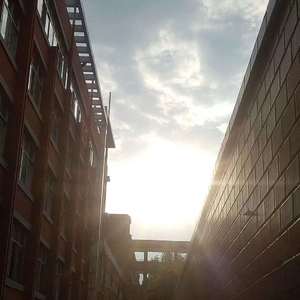 妹子用屁股吞人肚子变大视频
