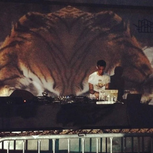 99久久99久久免费精品蜜桃
